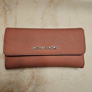 Michael Kors pink wallet